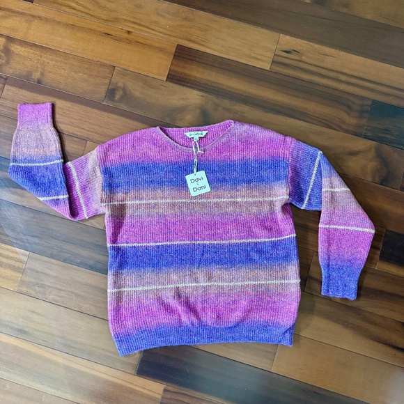 OMBRÉ MULTI COLOR SWEATER - Picture 6 of 10